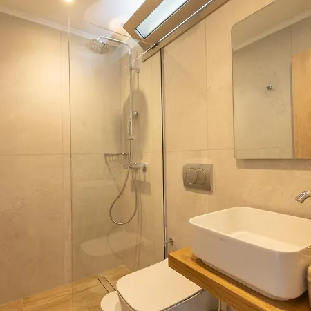 Pava-sea View Brand New Villa *