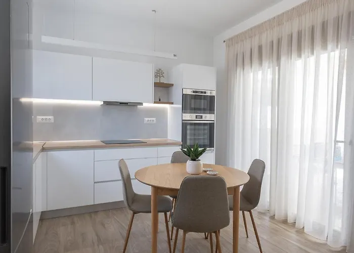 Pava-sea View Brand New *